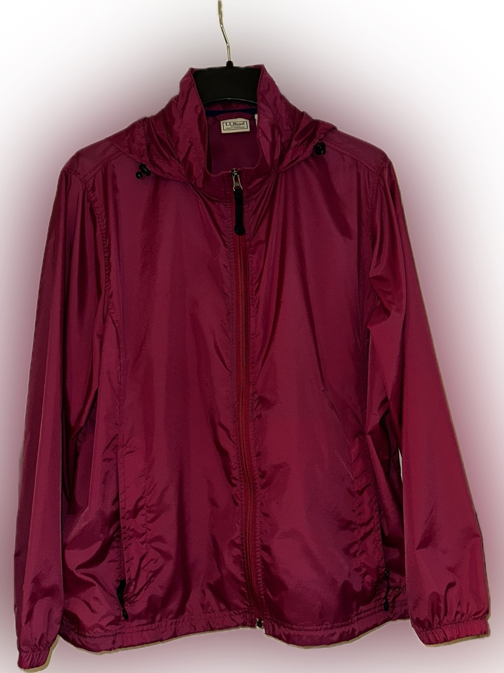 L.L. Bean Women's Burgundy Packable Windbreaker Jacket